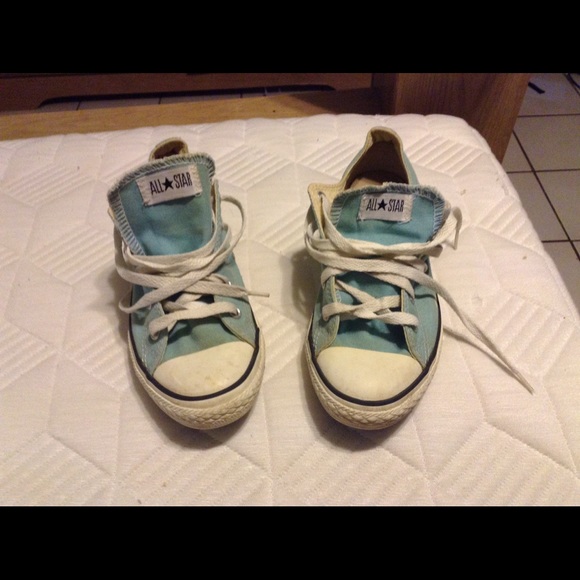 Vintage Converse shoes - Picture 3 of 4